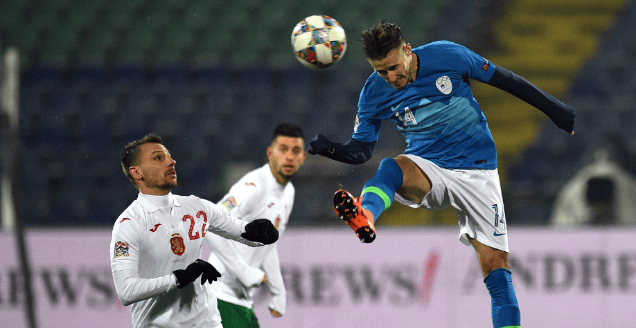 包含丹麦队豪取胜利，轻松晋级欧洲杯16强！的词条