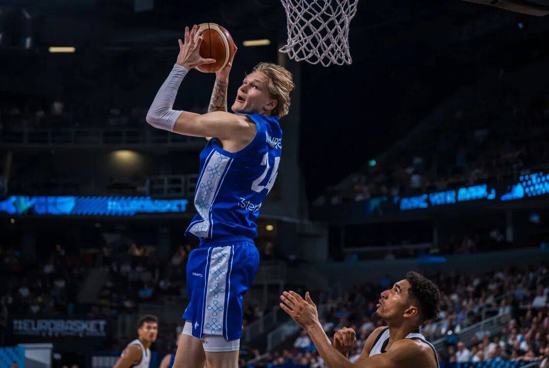 九游娱乐网页-芬兰球员发挥稳健，赢得胜利