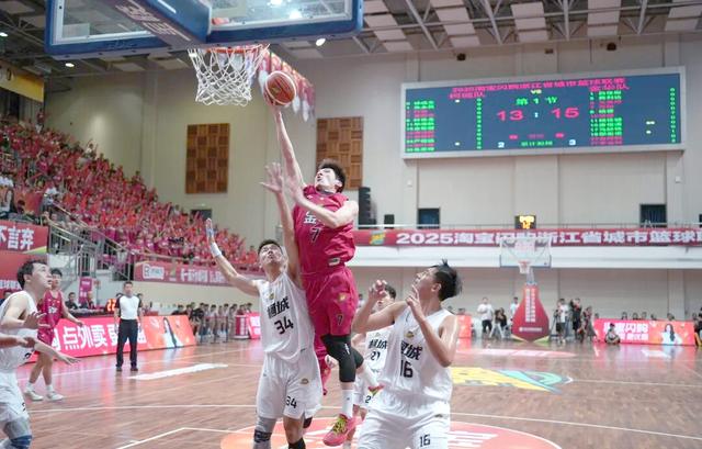 九游VIP-精彩对抗赛引爆观众热情，比赛精彩纷呈的简单介绍