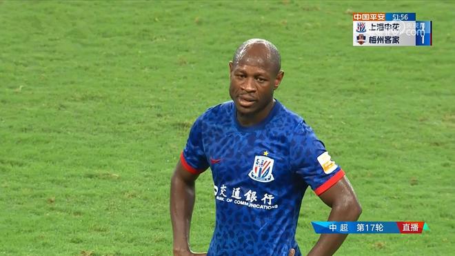 青岛队大胜，冲上积分榜第七位