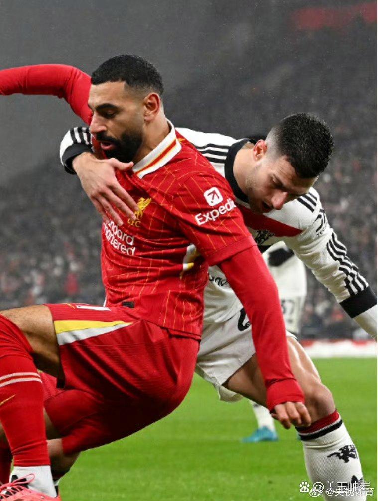 九游app下载-曼联遭遇利物浦，备战期间面临多重挑战的简单介绍