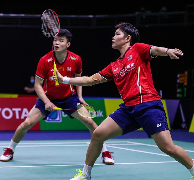 九游VIP-中国队险胜丹麦队，黄鸭组合统治全场的简单介绍