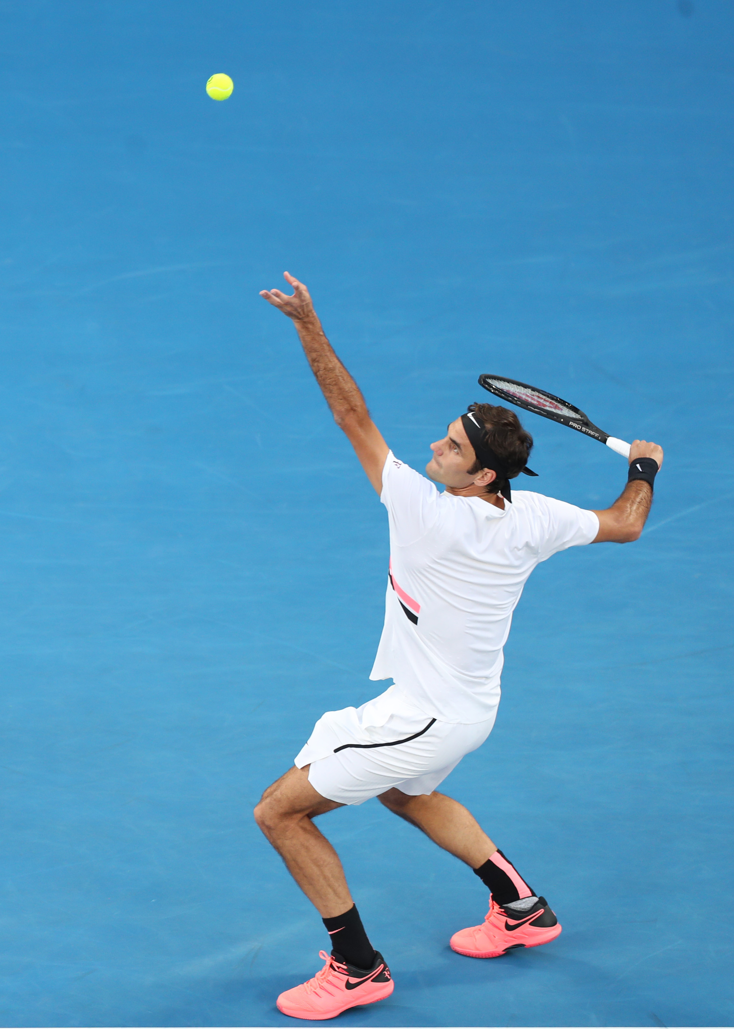 九游APP-英国网球队横扫欧洲网球队，费德勒制霸全场的简单介绍