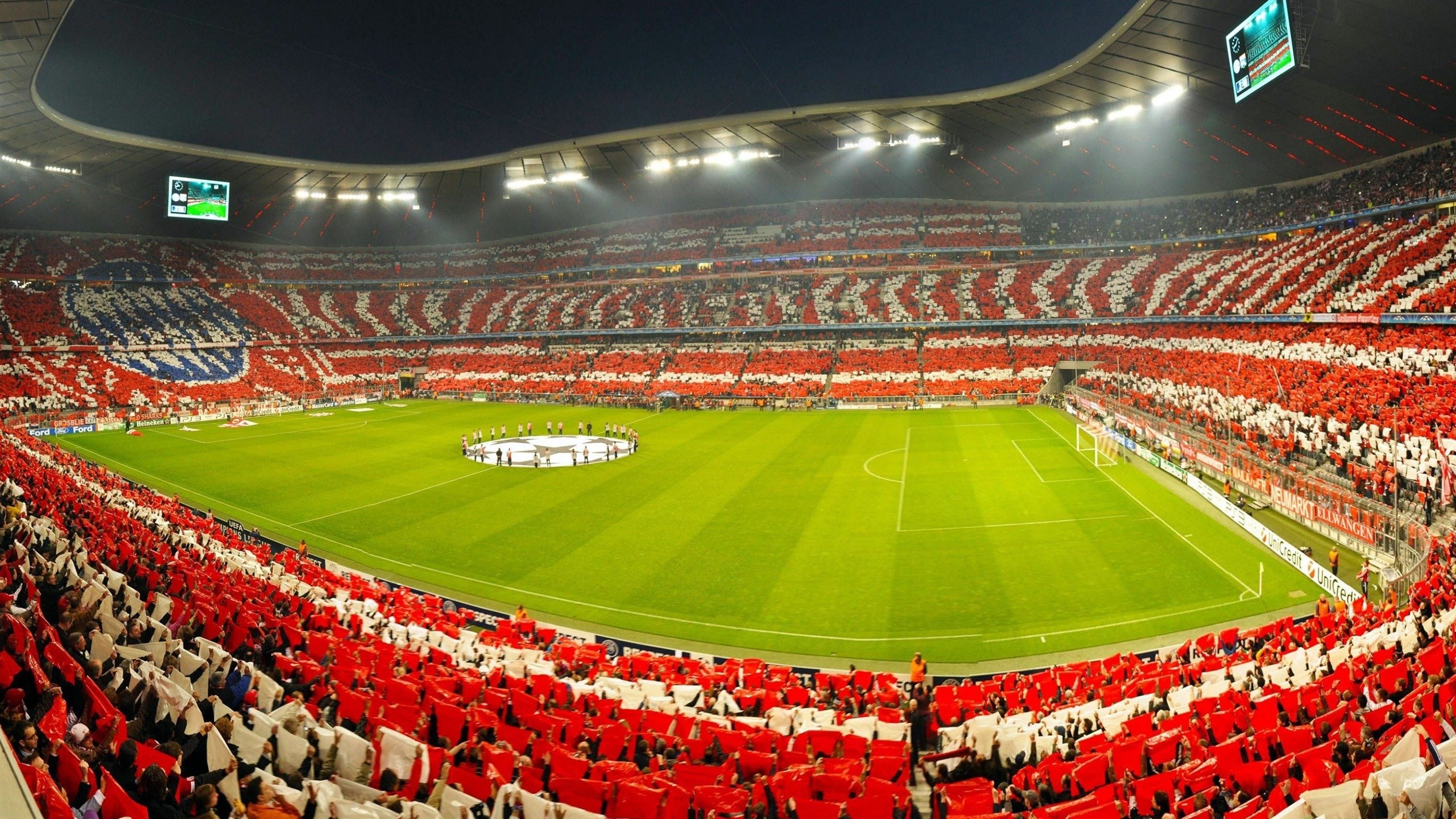 九游中国-绿茵场与硬木地板的交响，当欧冠焦点战遇上湖人的得分狂潮