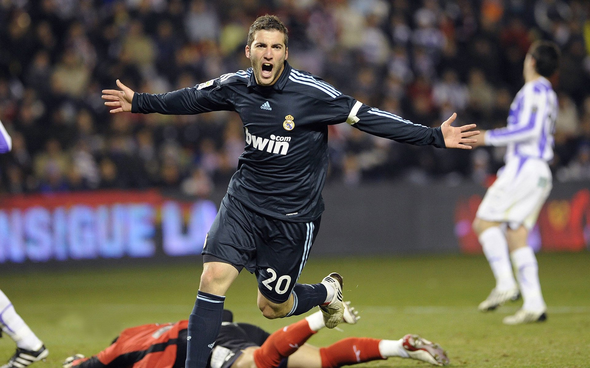 西甲德比启示录,厄瓜多尔式防守哲学能否锁死尼斯式进攻?