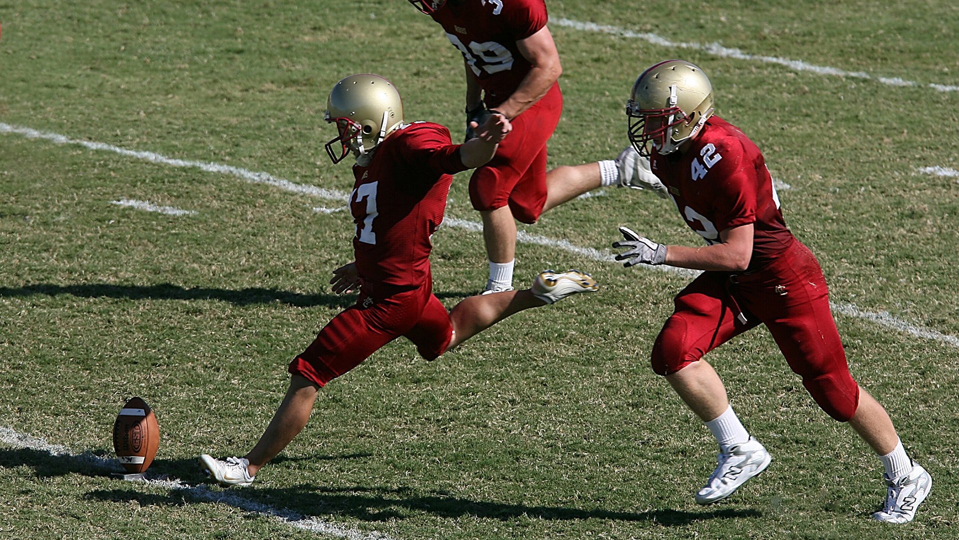 北欧战术与南美激情的碰撞,芬兰如何以奥斯梅恩模式制霸委内瑞拉